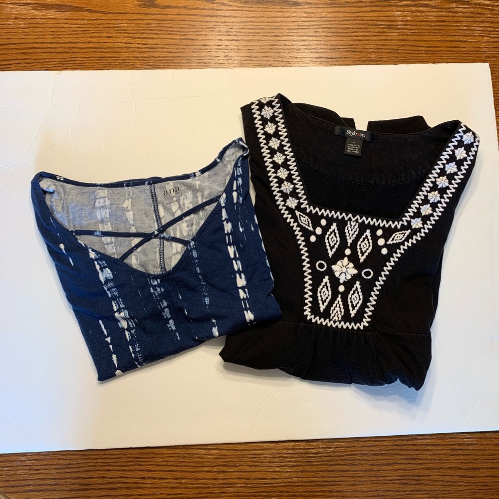 Women’s blouse bundle (2). Both size L